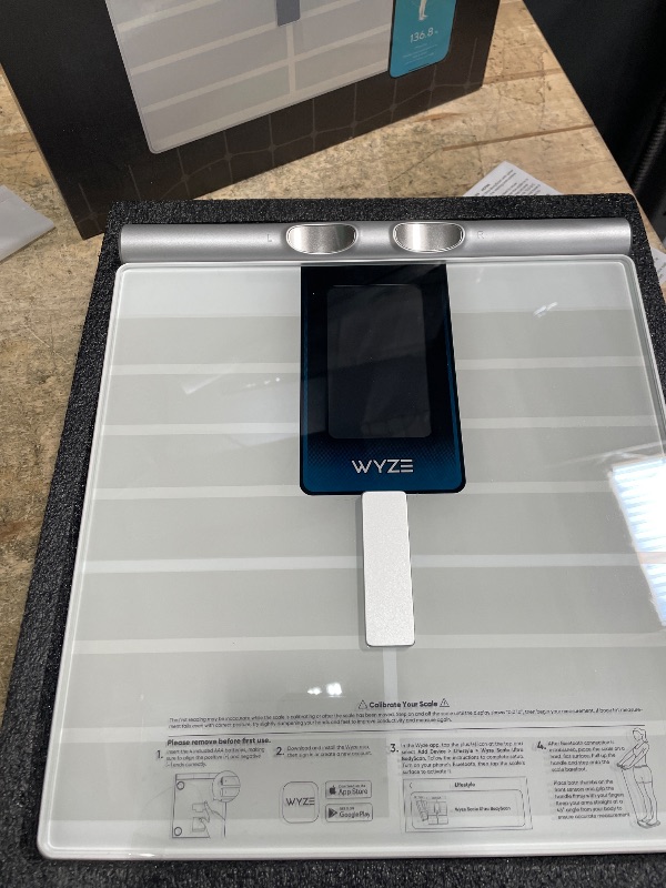 Photo 1 of ** NEEDS BATTERIES TO TEST ***Wyze Scale Ultra BodyScan Smart Scale with Handle – Wi-Fi & Bluetooth Body Composition Scale for Weight, BMI, Body Fat, Muscle Mass, and Segmental Measurement, White