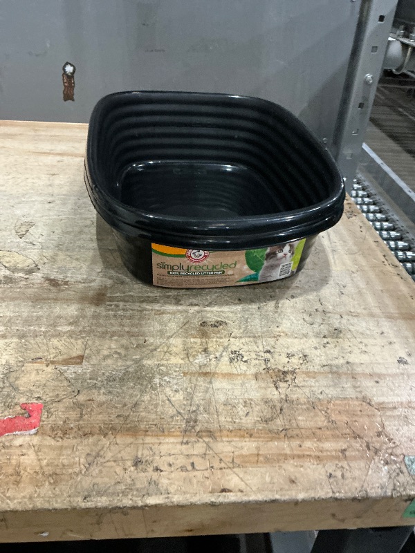 Photo 1 of 2 Arm & Hammer Simply Recycled Wave Open Cat Litter Pan, Small, Cat Litter Box, Made in USA, Black