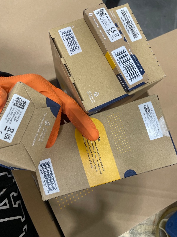 Photo 1 of **ITEMS FACTORY SEALED** SimpliSafe 5 Piece Wireless Home Security System - Optional 24/7 Professional Monitoring - No Contract - Compatible with Alexa and Google Assistant,White