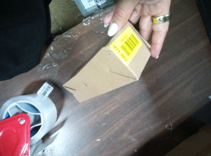 Photo 1 of 14.4V 4000mAh Ni-MH Replacement Battery for Irobot-Roomba 400 series Roomba 400 405 410 415 416 418 4000 4100 4105 4110 4130 4150 4170 4188 4210 4220 4225 4230 4232 4260 4296 Vacuum Cleaner
