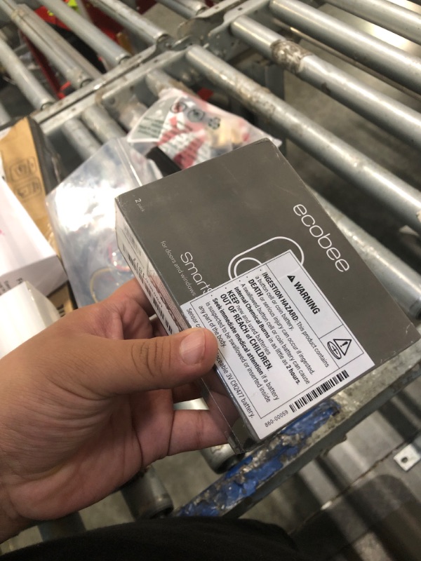Photo 1 of !!FACTORY SEALED
!!ecobee Smart Sensor for Doors & Windows 2 Pack - Wifi Contact Sensor for Home Security, Energy Savings - Compatible with Smart Thermostats - Temperature sensor, white