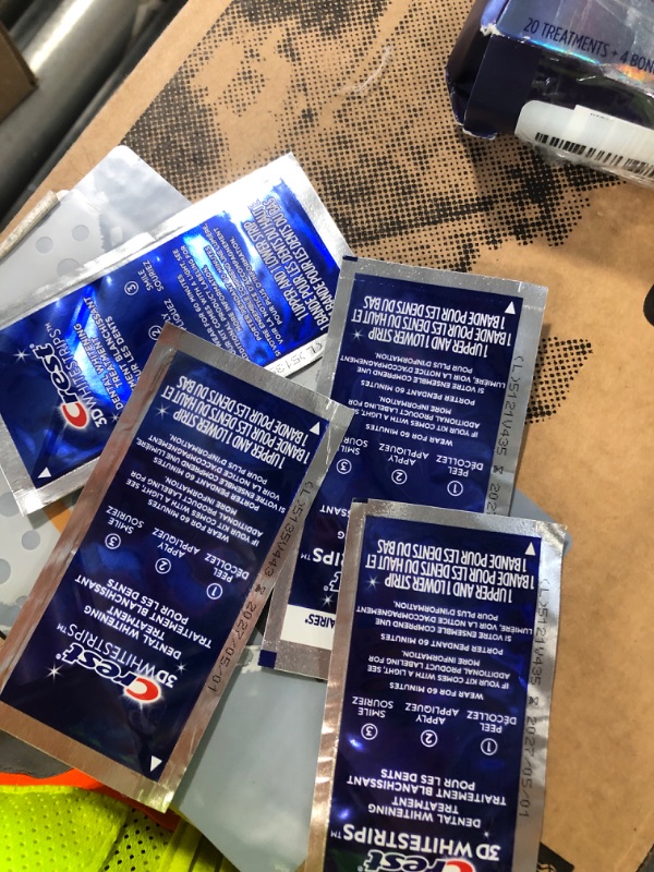 Photo 1 of *** missing pieces**** Crest 3D Whitestrips Age Renewal – Teeth Whitening Kit, 24 Treatments (20 + 4 Bonus), Each with 1 Upper/1Lower, 48 Strips – Crest 3DWhite Teeth Whitening Strips