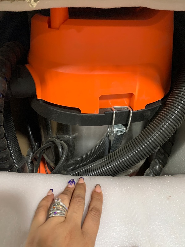 Photo 1 of **Missing parts, motor underpowered** VEVOR Walnut Blaster Kit for Carbon Cleaning, 1200W Sand Blaster with Built-in Vacuum, Extension Nozzle Sandblaster Gun, and 5.5lbs Walnut Shell for Engine Intake Valve Cleaning - 13L