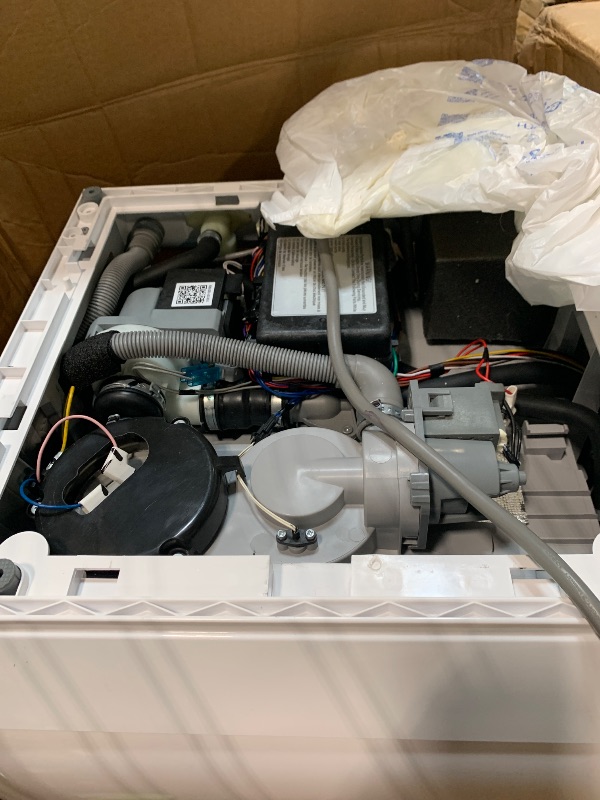 Photo 1 of **** COSMETIC DAMAGE **** COMFEE' Countertop Dishwasher, Portable Dishwasher with 6L Built-in Water Tank, Mini Dishwasher with More Space Inside, 7 Programs, UV Hygiene& Auto Door Open, for Apartments, Dorms& RVs, White