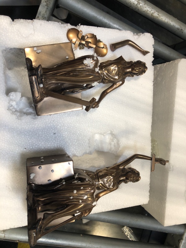 Photo 1 of *** ARM BROKEN ON ONE *** Lady Justice Statue Decorative Bookends Home Decor Roman Goddess Sculptures Gifts, Best for Lawyers and Law Students(10 x 5 x 4 inch)