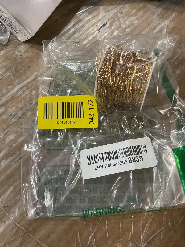 View 2 of [16.5 Ft] Stainless Steel Paperclip Chains Roll, 4.3mm Width 18K Gold PVD Plated Stainless Steel Oval Link Chains Spool Bulk for Jewelry Making