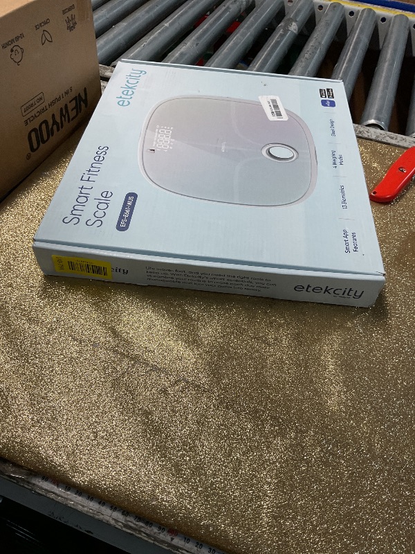 Photo 1 of ***MISSING PARTS***
Etekcity Smart Rechargeable Scale for Body Weight, BMI, Fat, Muscle Mass, FSA&HSA Eligible, Digital Bathroom Scale with 13 Metrics, Secret Mode, Bluetooth Connect to Free Apps, Rainbow White