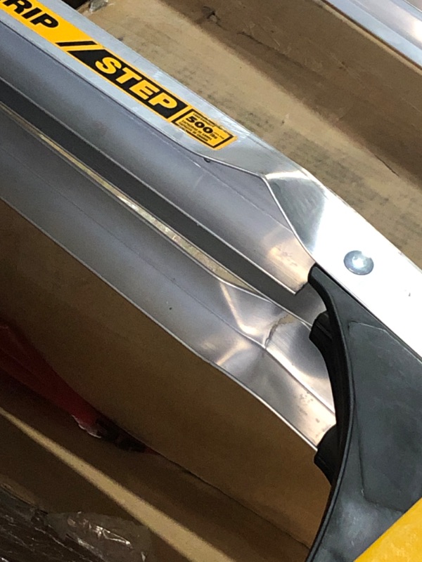 Photo 1 of ***DAMAGED - SEE NOTES/PICTURES*** DeWalt 500lb Rated FG Stepladder 8' DXL3810-08