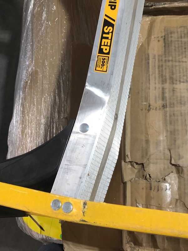 Photo 1 of ***DAMAGED - SEE NOTES/PICTURES*** DeWalt 500lb Rated FG Stepladder 8' DXL3810-08