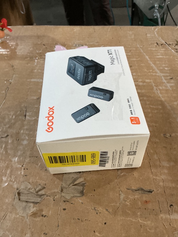 Photo 1 of ***SCREEN BROKEN***
GODOX Magic XT1 Wireless Lavalier Microphone, Microphone for Camera (2 TX + 1 RX Charging Case), Mini Mic with Noise Cancellation, 16H Battery, Touch Screen 200M/60ft