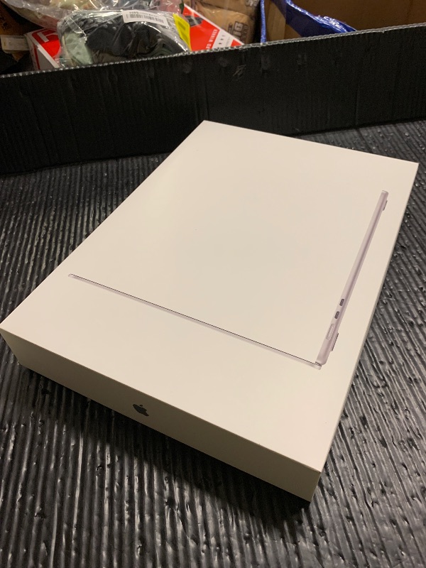 Photo 1 of Apple 2026 MacBook Air 15-inch Laptop with M5 chip: Built for AI, 15.3-inch Liquid Retina Display, 16GB Unified Memory, 512GB SSD, 12MP Center Stage Camera, Touch ID, Wi-Fi 7; Silver