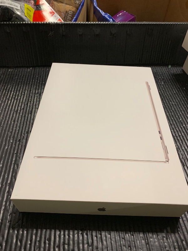 Photo 1 of Apple 2026 MacBook Air 15-inch Laptop with M5 chip: Built for AI, 15.3-inch Liquid Retina Display, 16GB Unified Memory, 512GB SSD, 12MP Center Stage Camera, Touch ID, Wi-Fi 7; Starlight
