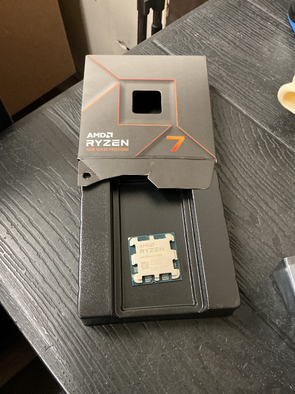 Photo 1 of AMD Ryzen 7 7700X 8-Core, 16-Thread Unlocked Desktop Processor