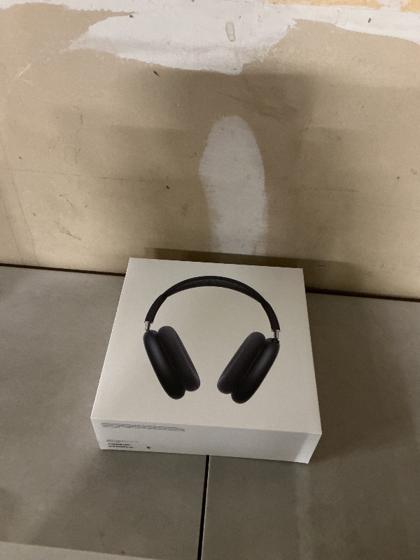 Photo 1 of Apple AirPods Max Wireless Over-Ear Headphones, Pro-Level Active Noise Cancellation, Transparency Mode, Personalized Spatial Audio, USB-C Charging, Bluetooth Headphones for iPhone - Midnight