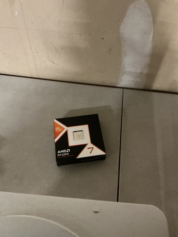 Photo 1 of AMD RYZEN 7 9800X3D 8-Core, 16-Thread Desktop Processor