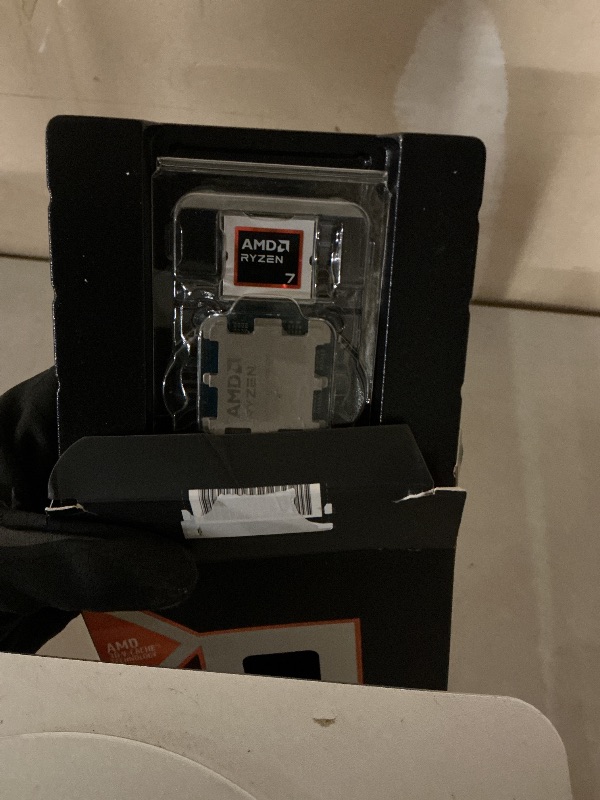 Photo 1 of AMD RYZEN 7 9800X3D 8-Core, 16-Thread Desktop Processor