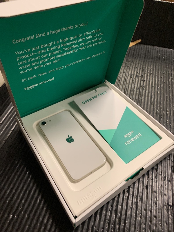 Photo 1 of Apple iPhone SE 3rd Gen, 64GB, Starlight - Unlocked (Renewed Premium)