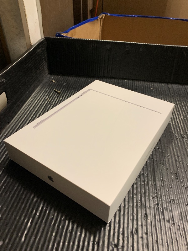 Photo 1 of Apple 2025 MacBook Air 13-inch Laptop with M4 chip: Built for Apple Intelligence, 13.6-inch Liquid Retina Display, 16GB Unified Memory, 256GB SSD Storage, 12MP Center Stage Camera, Touch ID; Silver