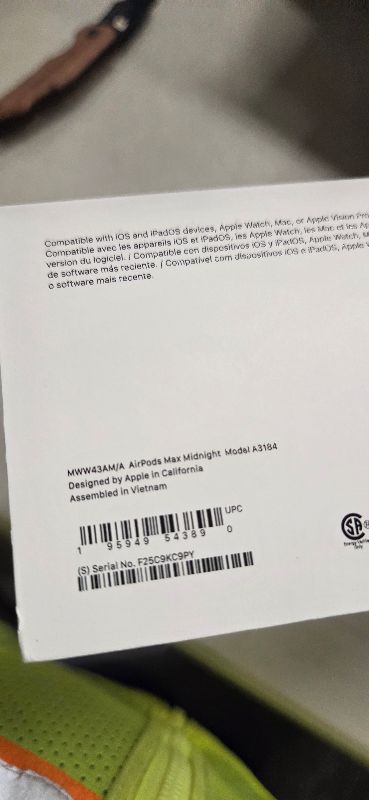 Photo 1 of Apple AirPods Max Wireless Over-Ear Headphones, Pro-Level Active Noise Cancellation, Transparency Mode, Personalized Spatial Audio, USB-C Charging, Bluetooth Headphones for iPhone - Midnight