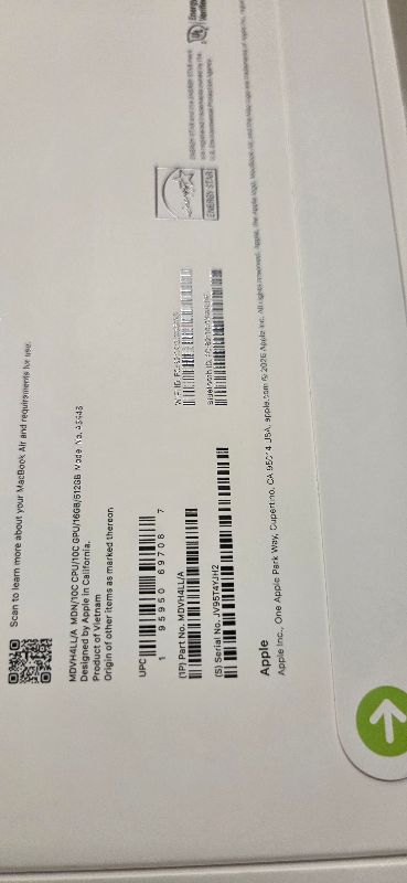 Photo 1 of Apple 2026 MacBook Air 15-inch Laptop with M5 chip: Built for AI, 15.3-inch Liquid Retina Display, 16GB Unified Memory, 512GB SSD, 12MP Center Stage Camera, Touch ID, Wi-Fi 7; Midnight