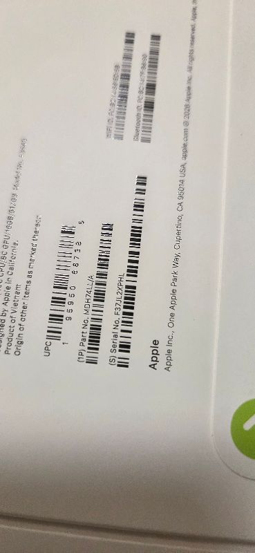 Photo 1 of Apple 2026 MacBook Air 13-inch Laptop with M5 chip: Built for AI, 13.6-inch Liquid Retina Display, 16GB Unified Memory, 512GB SSD, 12MP Center Stage Camera, Touch ID, Wi-Fi 7; Silver