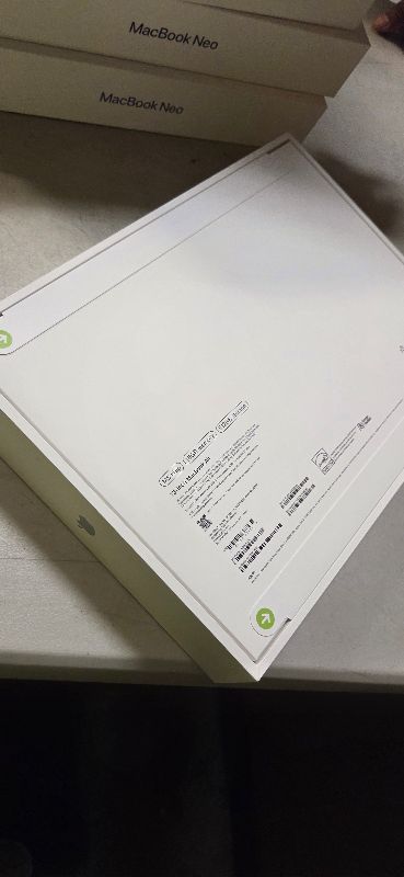 Photo 1 of Apple 2026 MacBook Air 13-inch Laptop with M5 chip: Built for AI, 13.6-inch Liquid Retina Display, 16GB Unified Memory, 512GB SSD, 12MP Center Stage Camera, Touch ID, Wi-Fi 7; Silver
