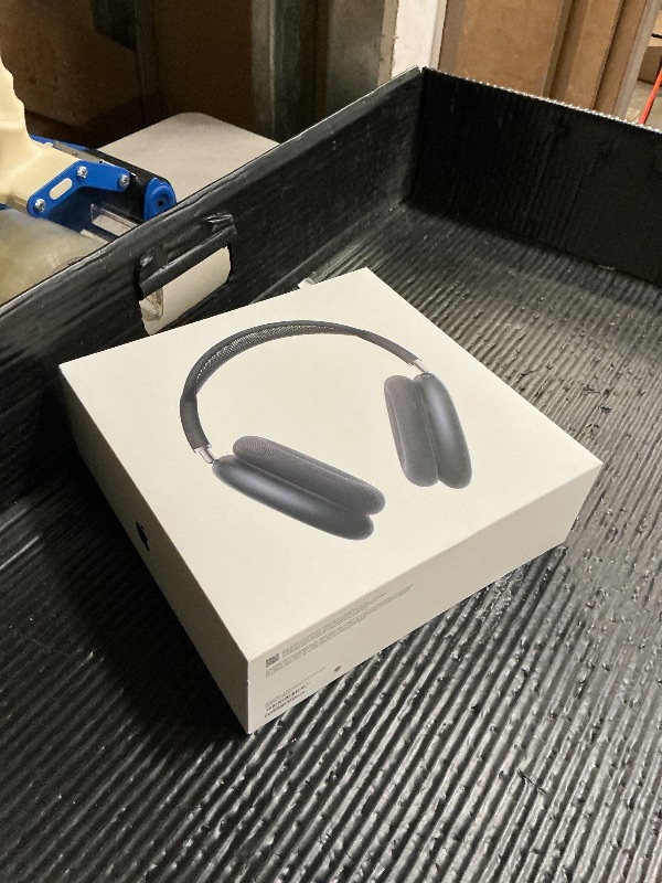Photo 1 of Apple AirPods Max 2 Wireless Over-Ear Headphones, Active Noise Cancellation, Adaptive Audio, Personalized Spatial Audio, Live Translation, Bluetooth Headphones for iPhone – Midnight