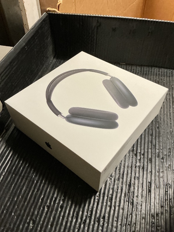 Photo 1 of Apple AirPods Max 2 Wireless Over-Ear Headphones, Active Noise Cancellation, Adaptive Audio, Personalized Spatial Audio, Live Translation, Bluetooth Headphones for iPhone – Midnight