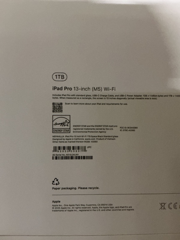 Photo 1 of Apple iPad Pro 13-inch (M5): Ultra Retina XDR Display, 1TB, Landscape 12MP Front Camera/12MP Back Camera, LiDAR Scanner, Wi-Fi 7 with Apple N1, Face ID, All-Day Battery Life — Space Black