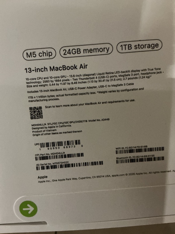Photo 1 of Apple 2026 MacBook Air 13-inch Laptop with M5 chip: Built for AI, 13.6-inch Liquid Retina Display, 24GB Unified Memory, 1TB SSD, 12MP Center Stage Camera, Touch ID, Wi-Fi 7; Starlight