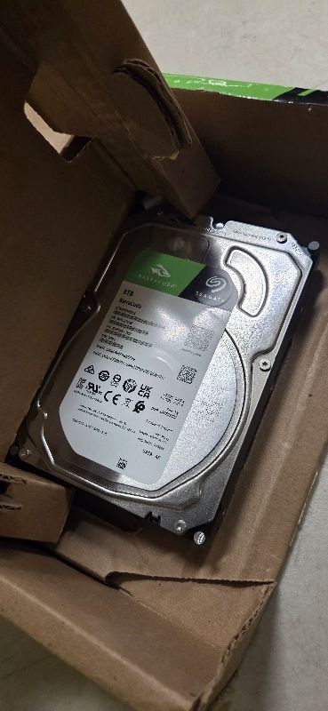Photo 1 of Seagate BarraCuda 8 TB Internal Hard Drive HDD – 3.5 Inch SATA 6 Gb/s, 5,400 RPM, 256 MB Cache for Computer Desktop PC (ST8000DMZ04/004)