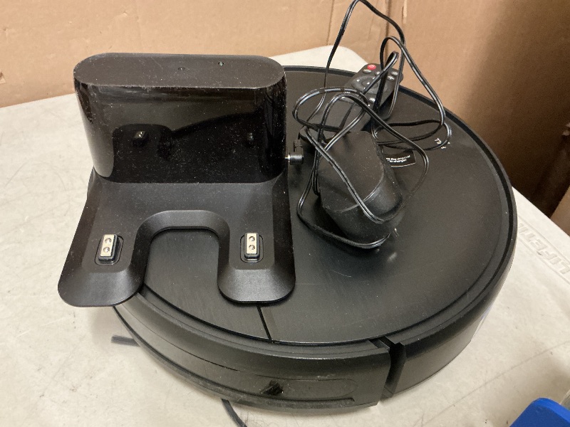Photo 1 of iMartine Robot Vacuum