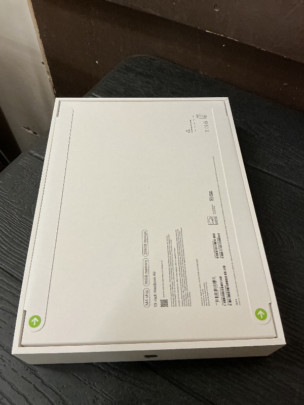 Photo 1 of Apple 2025 MacBook Air 13-inch Laptop with M4 chip: Built for Apple Intelligence, 13.6-inch Liquid Retina Display, 16GB Unified Memory, 256GB SSD Storage, 12MP Center Stage Camera, Touch ID; Starlight