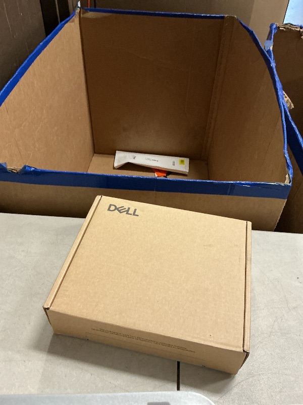 Photo 1 of Dell Pro Smart Dock SD25