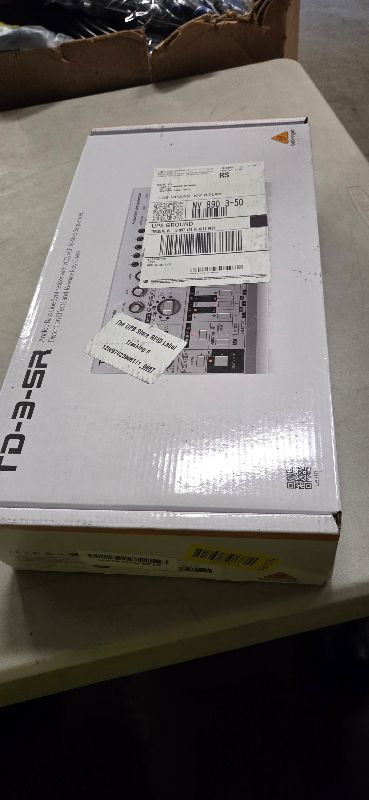 Photo 1 of Behringer TD-3-SR Analog Bass Line Synthesizer with VCO, VCF, 16-Step Sequencer, Distortion Effects and 16-Voice Poly Chain