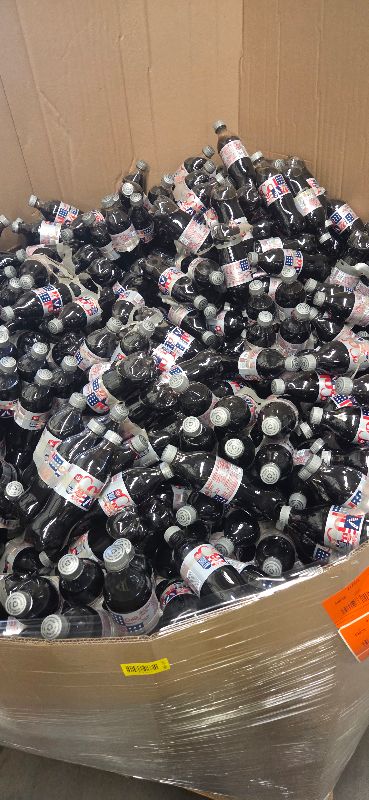 Photo 1 of Diet coke pallet,*SOLD AS IS, NO REFOUND, COSTUMER MUST LOAD IT BY IT SELF* EXP J7N 29,2026