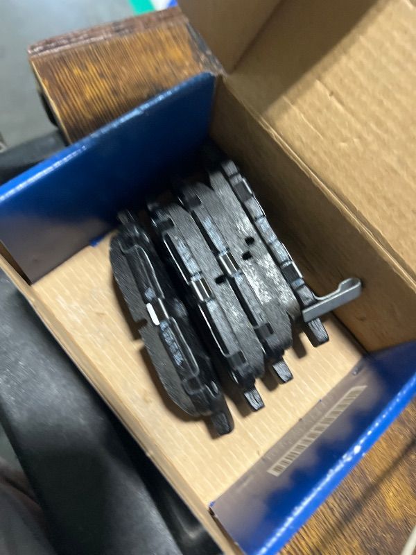 Photo 1 of ** MISSING PIECES** BOSCH BE905H Blue Ceramic Disc Brake Pad Set - Compatible With Select Infiniti EX, FX, G, JX, M, Mh, Q, QX; Nissan Altima, Juke, Leaf, Maxima, Murano, Pathfinder, Quest, Rogue, Sentra, Z + More; REAR