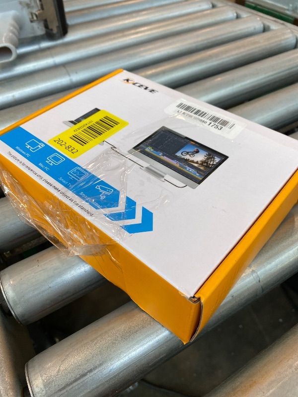 Photo 1 of [UNTESTED] KCEVE KVM Switch 2 Monitors 3 Computers USB C HDMI DP, EDID, USB 3.0 KVM Switch Dual Monitor HDMI for 1 Laptops 2 Desktop, 73W PD, 4K@60Hz, Aluminum, Wired Remote(4K USB C HD DP 3 in 2 Out KVM)