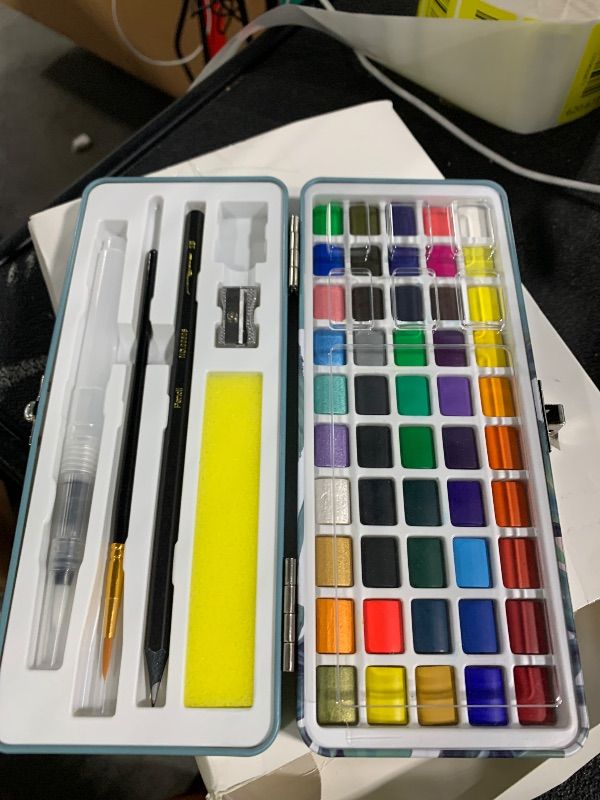 Photo 1 of ** no book**
Watercolor Workbook, Water Coloring Book, 12 Different Patterns of Original DIY Designs, 50 Colors Watercolor Paint Set with Palette and Brush, Beginner-Friendly Watercolor Workbooks (Bouquets)