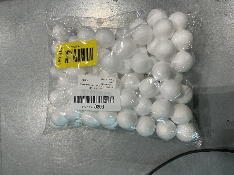 Photo 1 of 100PCS 1 Inch White Foam Balls Polystyrene Craft Balls Foam Balls for Art, Craft, Household, School Projects and Christmas Easter Party Decorations