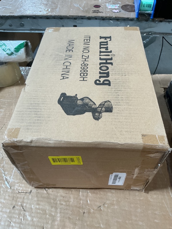Photo 1 of **FOR PARTS ONLY**
Furlihong 898BH Baseball Soft Toss Machine, Angle Adjustable, Step On Paddle and Release to Launch, No Power Supply Needed, Works with Regulation Baseball
