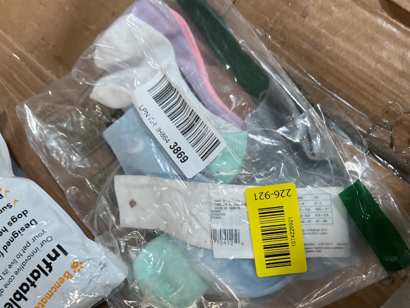 Photo 1 of ***MISSING PARTS***
KIDS6-Pack Performance Socks
