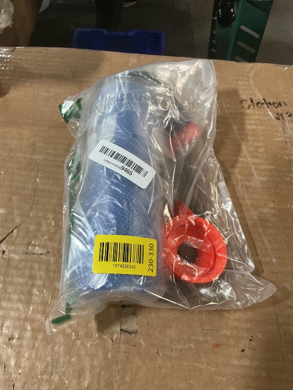 Photo 1 of ***DAMAGED - SEE NOTES/PICTURES*** Gatorade Insulated Squeeze Bottle, Blue, 30oz