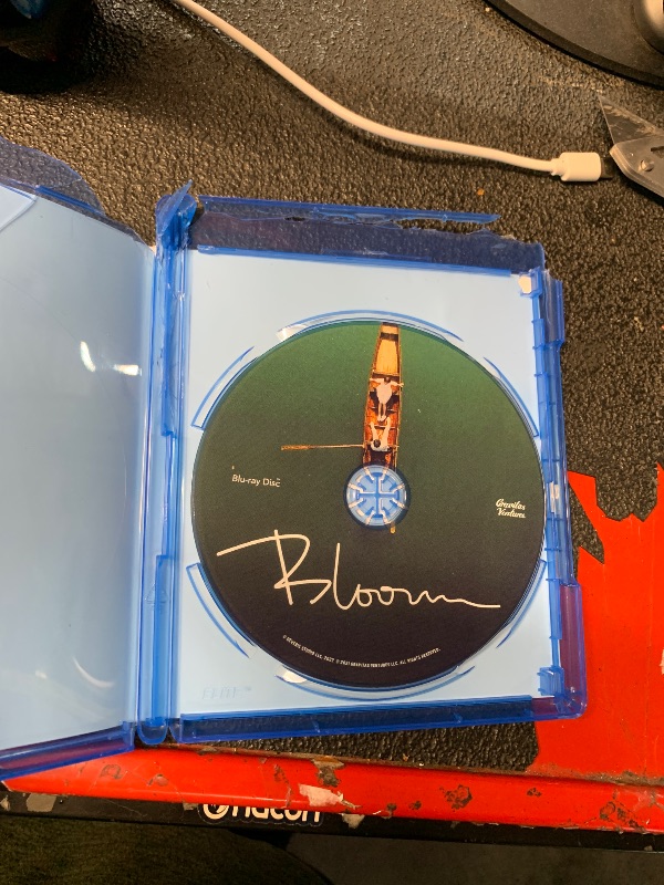 Photo 1 of ***CASE IS DAMAGED BUT DVD IS IN GOOD CONDITION***
Bloom [Blu-ray]