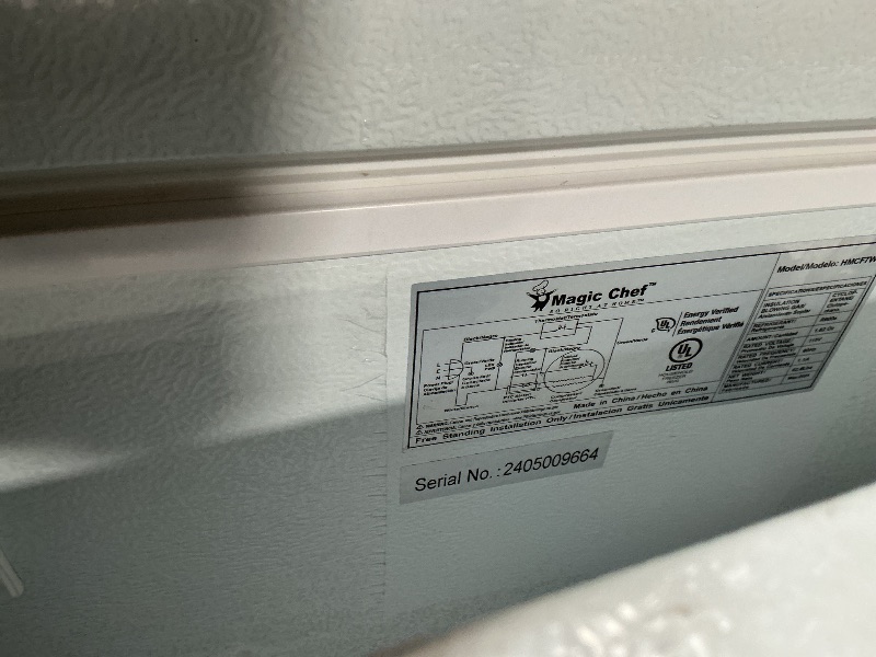 Photo 1 of ***DAMAGED DURING SHIPMENT******TRUCK/TRAILER PICKUP ONLY***Magic Chef 7.0 cu. ft. Chest Freezer