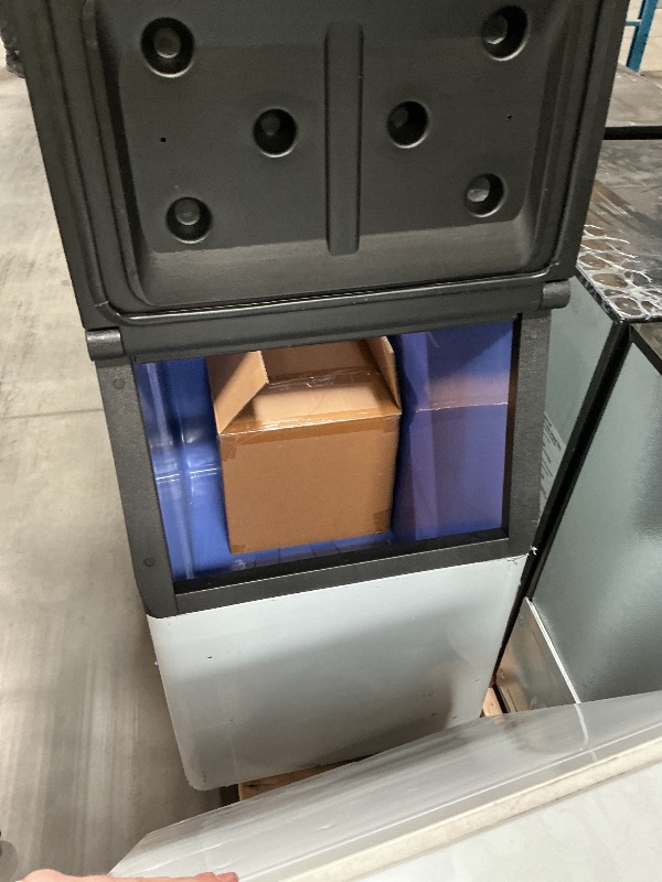 View 4 of ***DAMAGED DURING SHIPMENT******TRUCK/TRAILER PICKUP ONLY*VEVOR 250LBS Capacity Ice Storage Bin