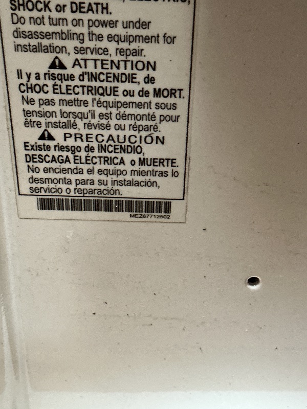 View 4 of ***DAMAGED DURING SHIPMENT******TRUCK/TRAILER PICKUP ONLY***LG Smart Window Air Conditioner LW1521ERSM1