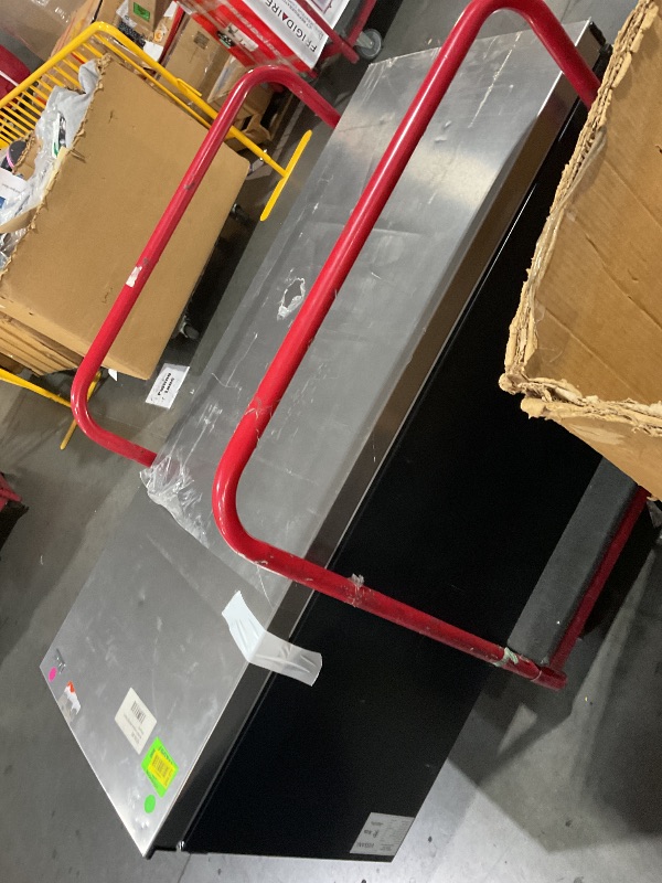 View 5 of ***DAMAGED-NOT FUNCTIONAL******TRUCK/TRAILER PICKUP ONLY***Vissani 7 cu. ft. Convertible Upright Freezer/Refrigerator in Stainless Steel Garage Ready