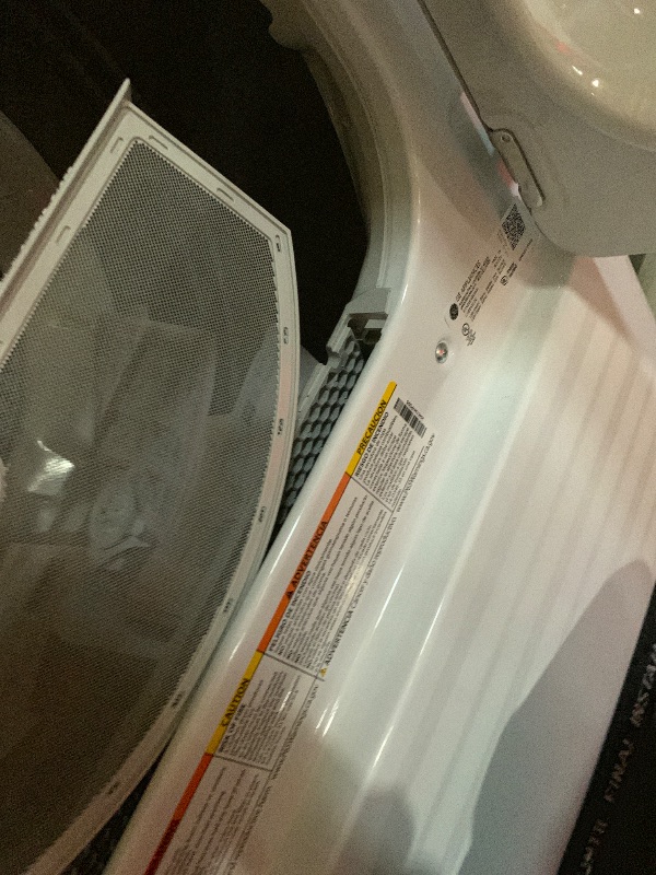 Photo 1 of ***********HEAVY DAMAGE- FOR PARTS ONLY****************
*GE GTD33EASKWW Aluminized Alloy Drum Electric Dryer, 7.2 Cu. Ft. Capacity, White,