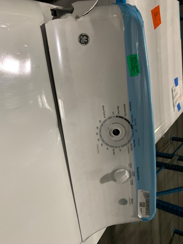 Photo 1 of ***********HEAVY DAMAGE- FOR PARTS ONLY****************
*GE GTD33EASKWW Aluminized Alloy Drum Electric Dryer, 7.2 Cu. Ft. Capacity, White,